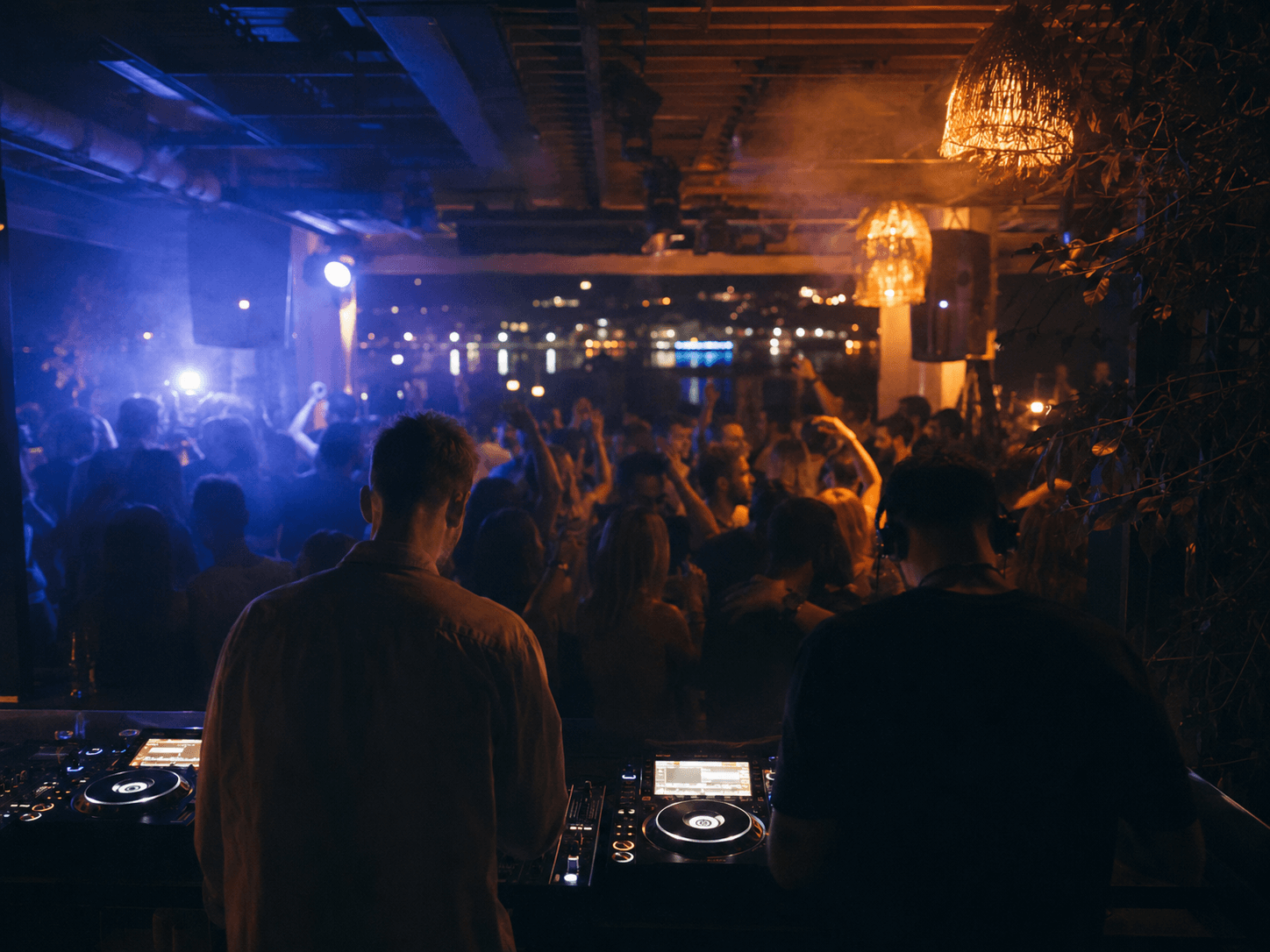 GILDED ROOM — Headline guest